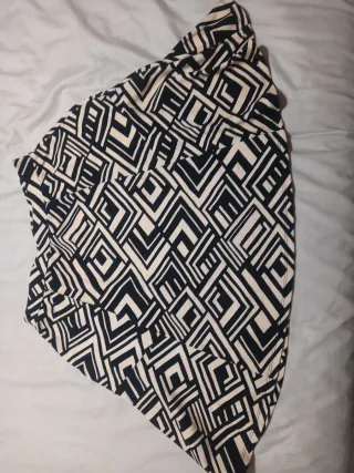 Falda Surkana Beige y Negra Talla S