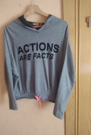 Sudadera gris