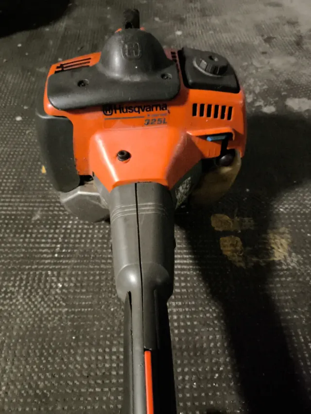 Desbrozadora Husqvarna 325L Profesional