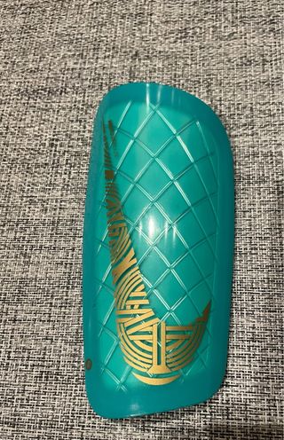 Espinilleras Fútbol Nike Mercurial