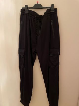 Pantaloni neri lucidi sportivi