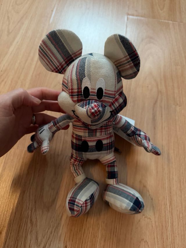 Peluche Mickey Mouse a cuadros Uniqlo