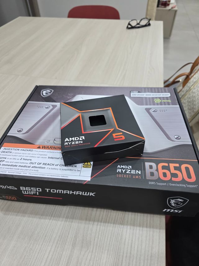 MSI B650 Tomahawk + Ryzen 5 9600X + Contact Frame