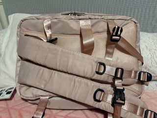 Mochila de viaje grande color salmón 45x30x20