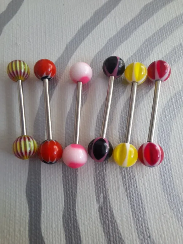 6 piercings para lengua o pezón