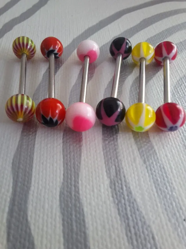 6 piercings para lengua o pezón