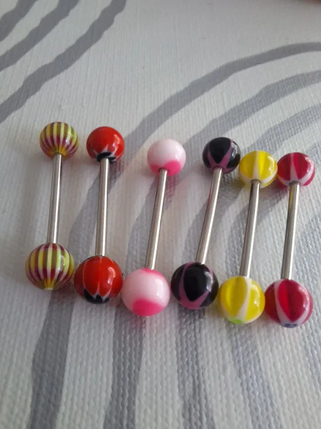 6 piercings para lengua o pezón