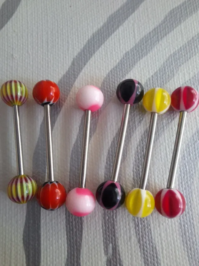 6 piercings para lengua o pezón