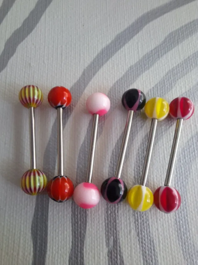 6 piercings para lengua o pezón