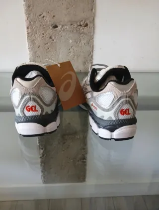 Zapatillas Asics NYC Talla 37