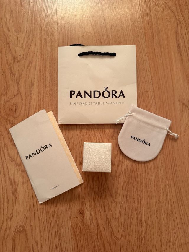 Pendientes Corazón Pandora Plata