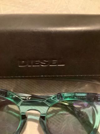 Occhiali da sole Diesel  verdi grigi