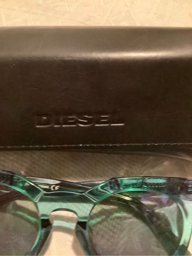 Occhiali da sole Diesel  verdi grigi