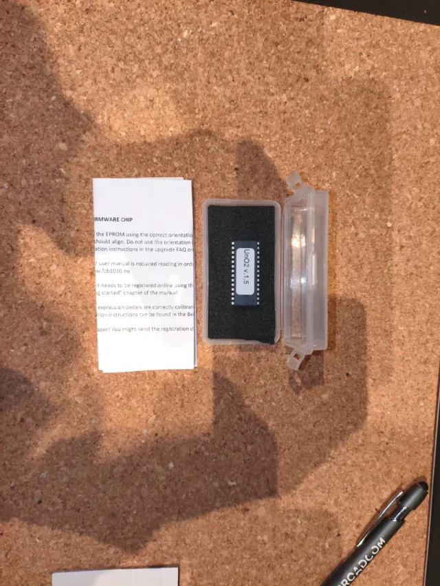 Behringer FCB1010 Pedalera MIDI + chip uno2 extra