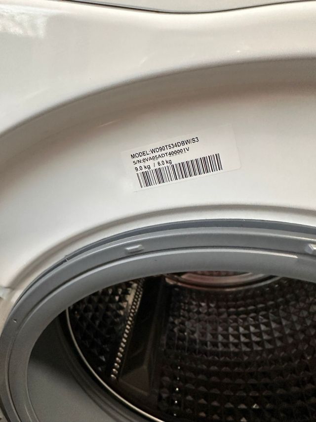 se llena de agua y no para por eso  ese precio