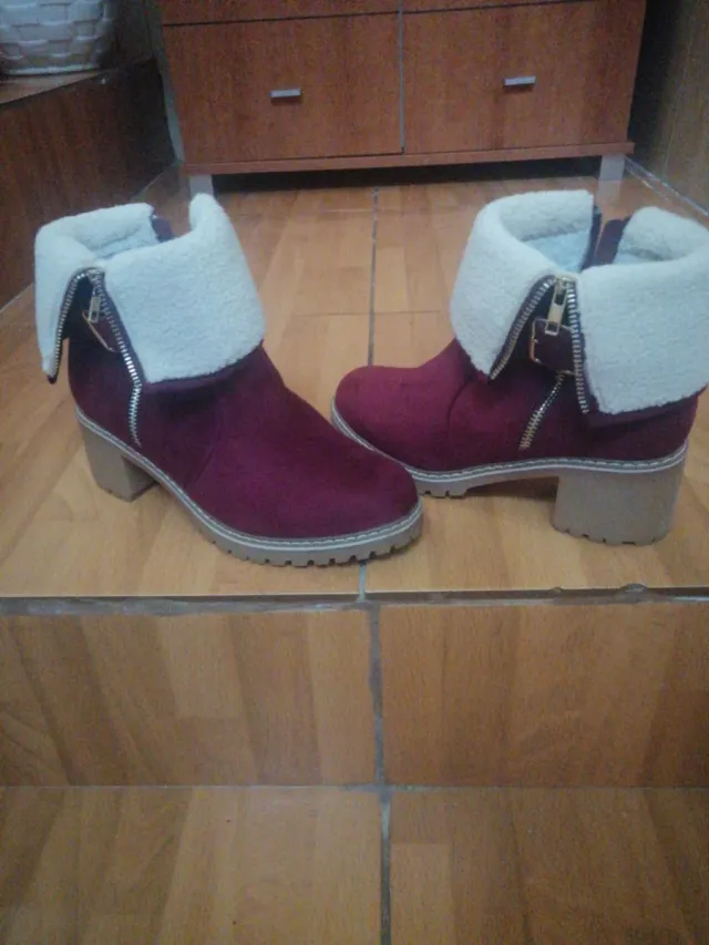 Botas de mujer con borreguito