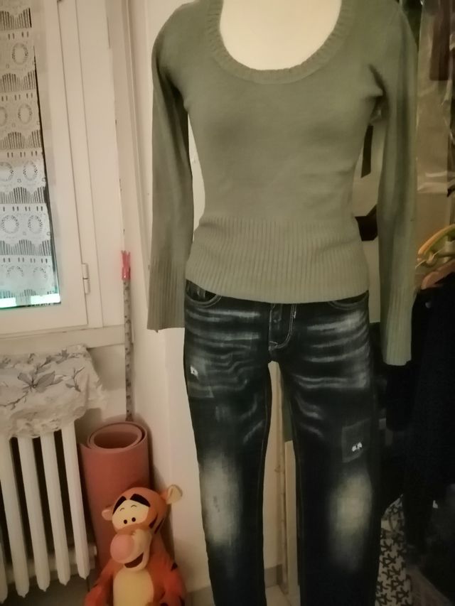 jeans con maglioncino
