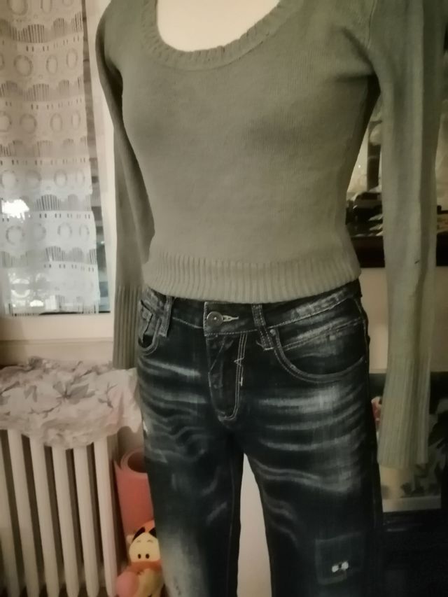 jeans con maglioncino