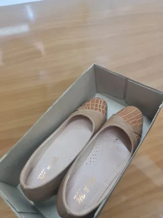 Zapatos planos beige