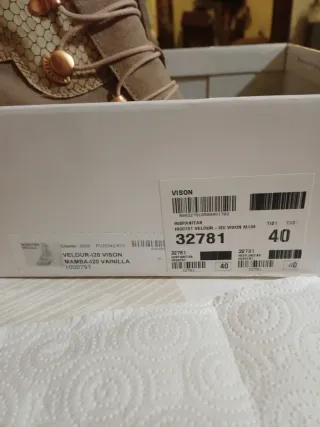 Botines beige , talla 40