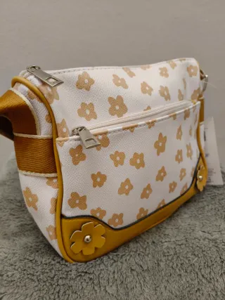 Set 2 borse bianche a fiori con tracolla nuove