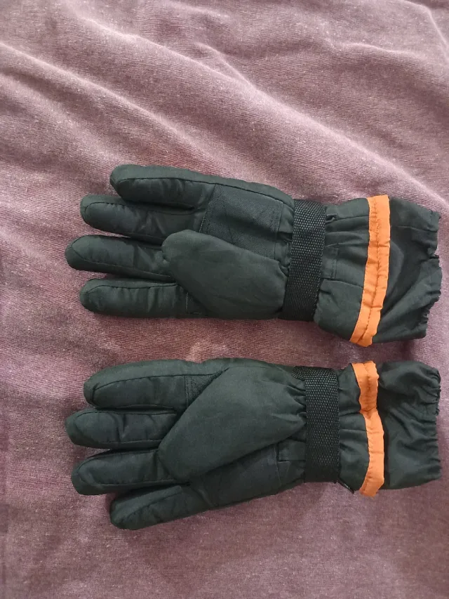 Guanti imbottiti termici arancioni e nero