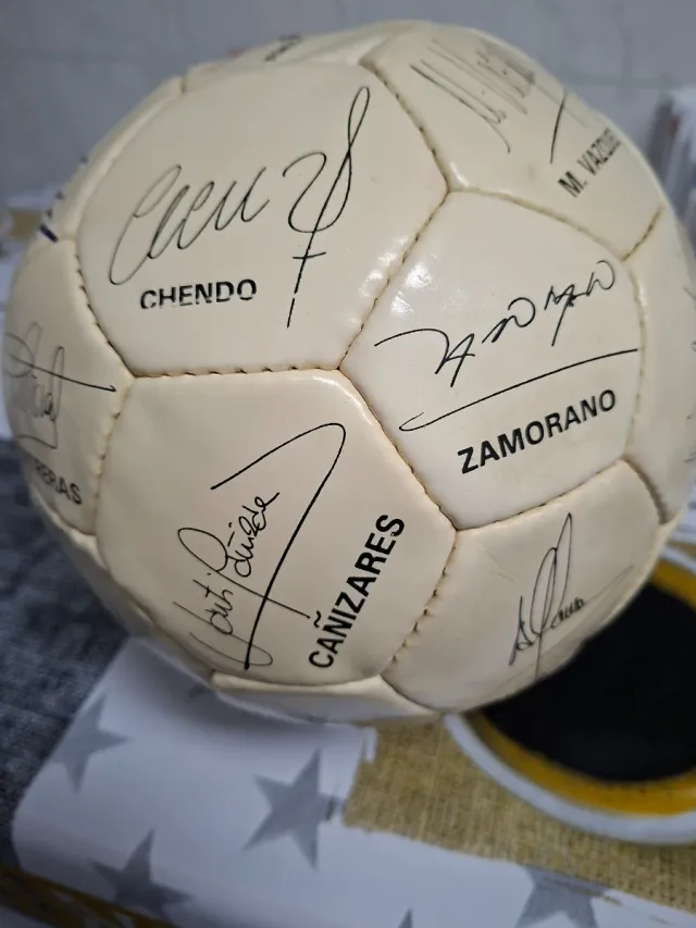 Balón Real Madrid Firmado