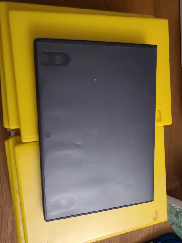 Lote Fundas para DVD Amarillas y Negras