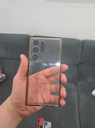 Custodie per iPhone e Samsung