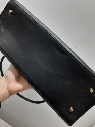 Bolso de piel negro clásico