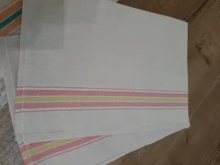 5 strofinacci con righe colorate