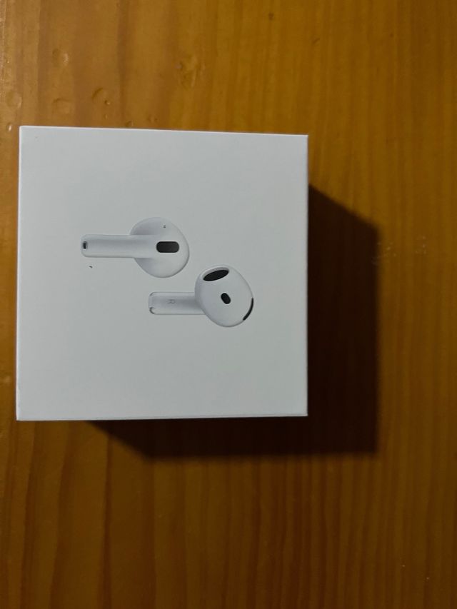AirPods 4 con cancelación ruido
