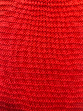 Sciarpa lunga fatta a mano rossa