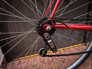 Bicicleta Orbea de carretera roja