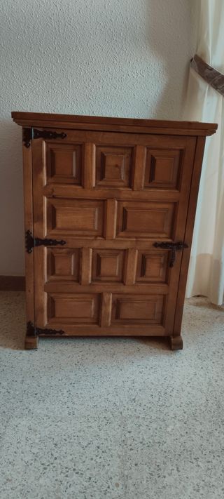 Máquina de coser Alfa antigua