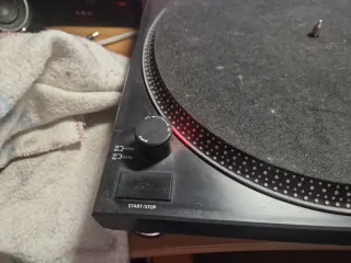 Plato giradischi Fonestar SF-2400B