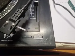 Plato giradischi Fonestar SF-2400B