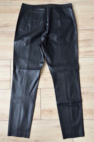 Pantalones de cuero negros