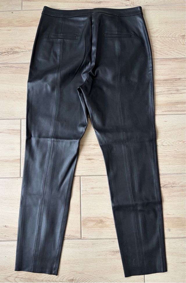 Pantalones de cuero negros