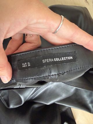 Pantalones de cuero negros