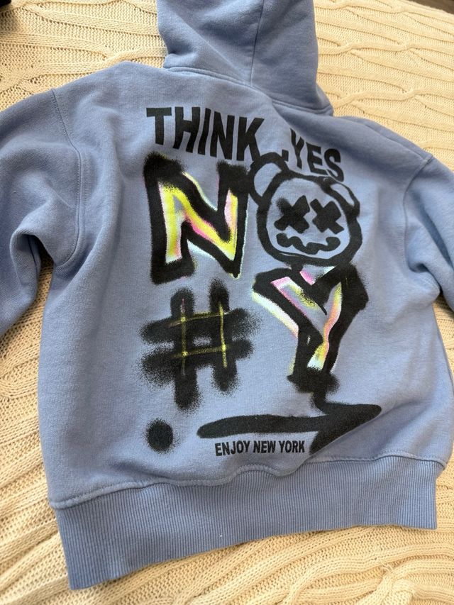 Sudadera niño azul y multicolor