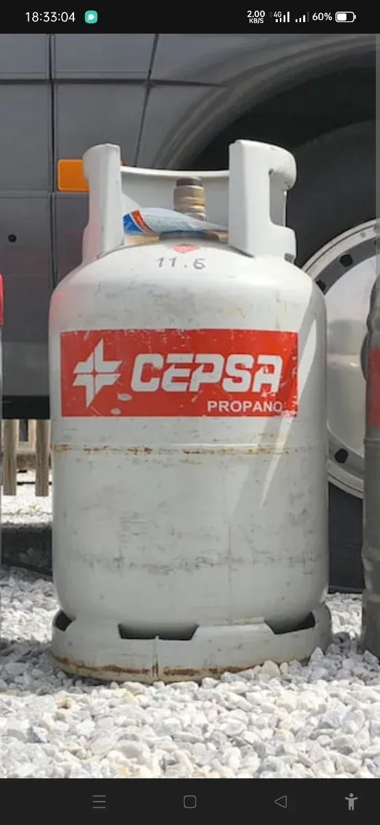 Botella casco caravana