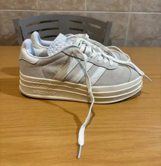 Deportivas Adidas Gazelle Plataforma Gris