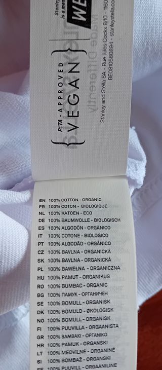 2x Magliette Wudy AIA con logo e frasi simpatiche