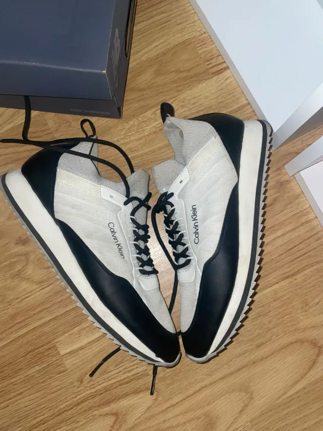 Calvin Klein Zapatillas Blancas y Negras