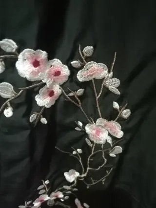 Chaqueta Bomber Negra Bordada Floral Talla XL