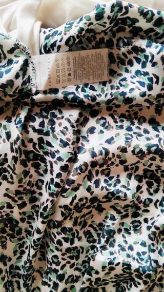 Camisa Cortefiel sin mangas estampado animal