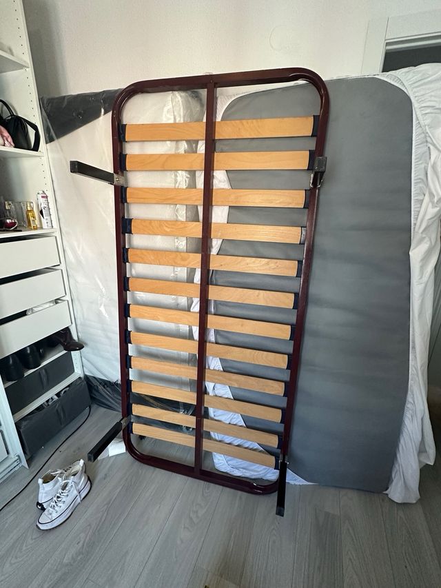 Somier de madera y metal