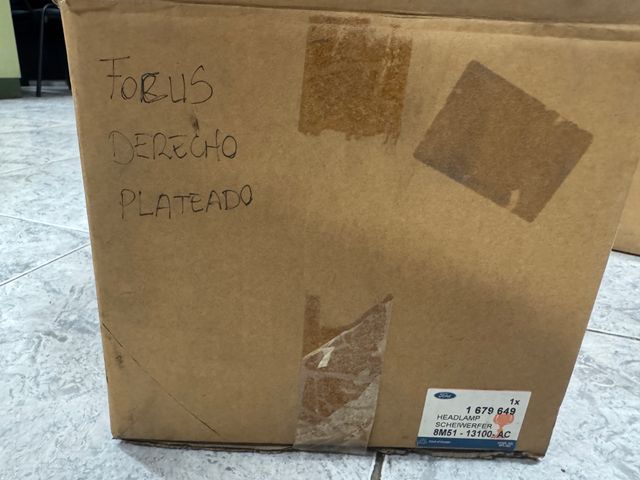 FARO DERECHO FORD FOCUS CROMADO NUEVO