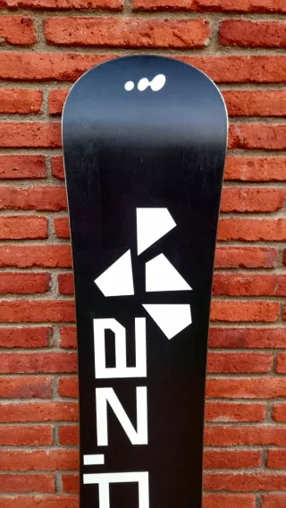 Tabla Snow Wadze Bullwhip 147'